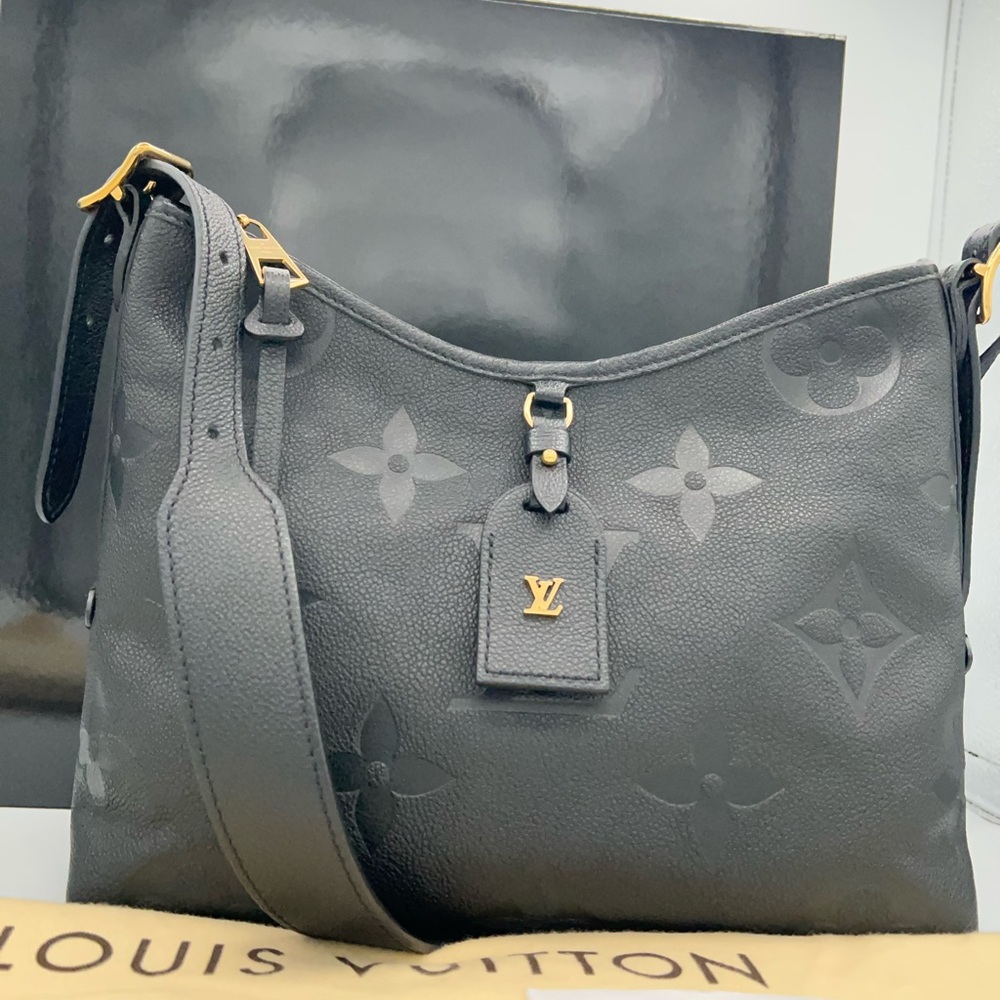 Louis Vuitton CarryAll PM in Black Monogram Empriente! Pristine condition! 🖤😍